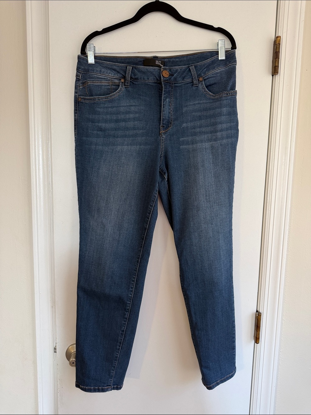 1822 Denim Straight Leg Jeans in Blue Wash size 16